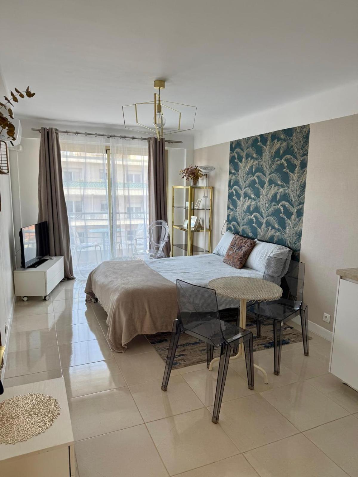 Cannes Carnot 1 المظهر الخارجي الصورة